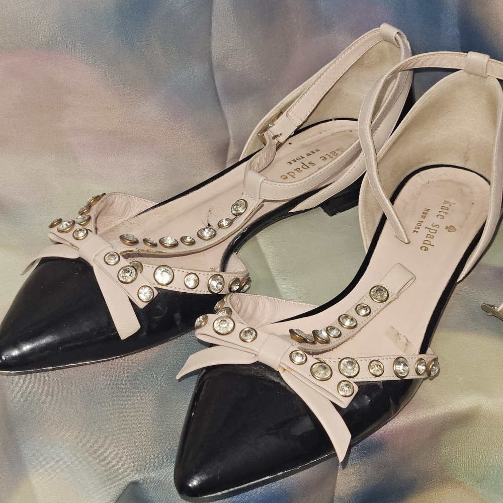 Kate Spade Patent Leather Black & Blush Pointed T-Strap,Rhinestones Kitten Heel - Picture 8 of 11